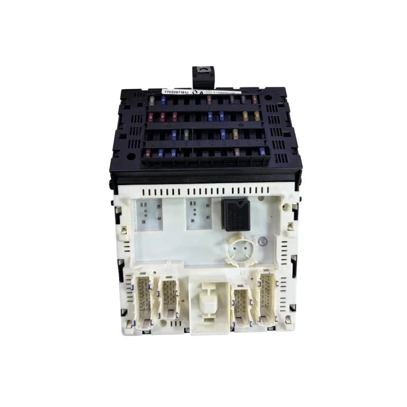 Renault Megane I-1 Sigorta Kutusu Elektronik Bağlantı Ünite Tablası 7703297181